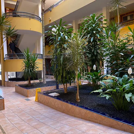 Colón2 Apart-hotel